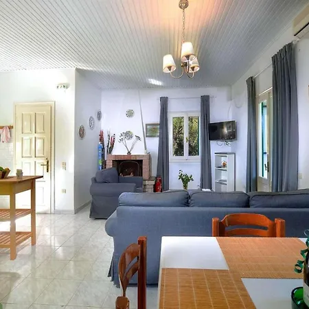 Maria Longos (Paxos)